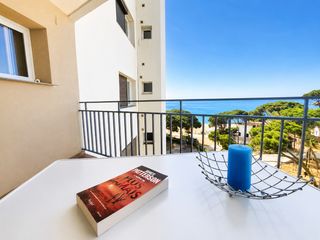 Monolocale in La Fosca - Cala Margarida. Bonito con vista al mar y pàrquing comunitario en la fosca