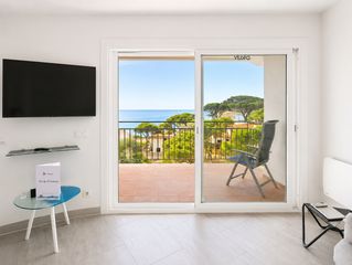 Studiowohnung in La Fosca - Cala Margarida. Bonito con vista al mar y pàrquing comunitario en la fosca