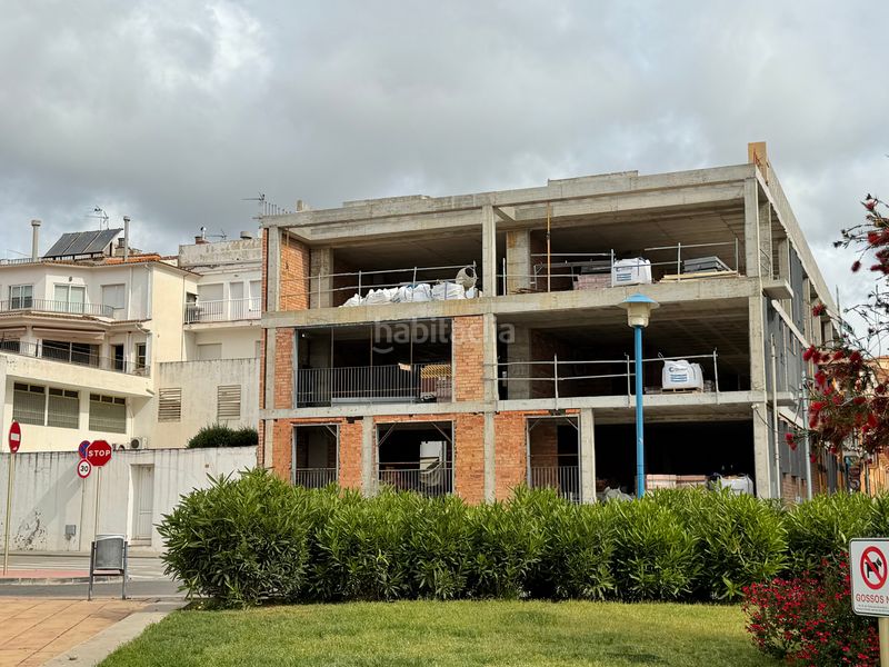 Foto ee8b73f7-65ac-416a-bfee-b97265508283. Pis a carrer ample 68 a Centre Palamós
