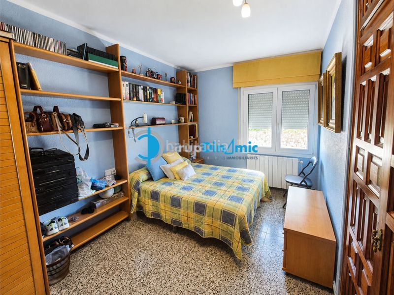 Foto a1811fae-4d0b-4dba-b530-17ad2a6260dd. Àtic amb xemeneia calefacció a Sant Joan - Vilarromà Palamós