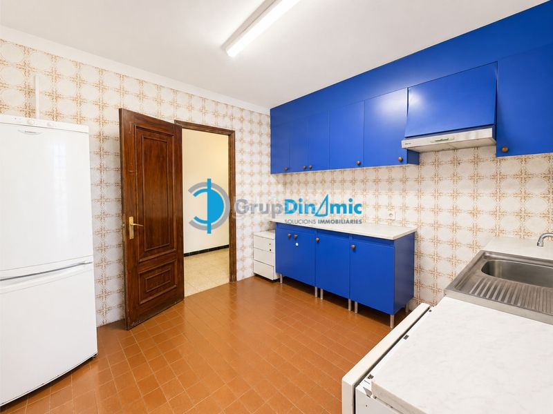 Foto c09b7897-93ef-49b9-8b14-4380b0034e42. Pis a Centre Palamós