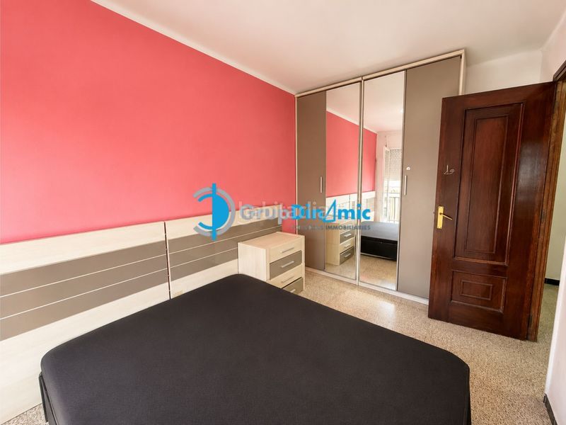 Foto fbe3ade6-9afc-4238-96d8-2e461562113a. Pis a Centre Palamós