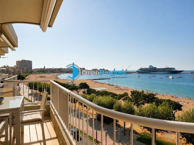 Foto bad1c3f5-fb15-42bf-9c21-3b29f6837557. Àtic amb calefacció aparcament a Platja Gran Palamós