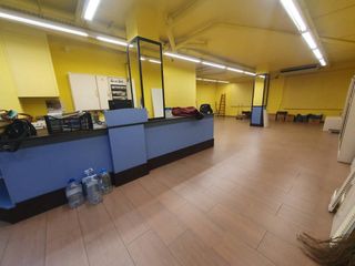 Alquiler Local Comercial en Tona. Local comercial en alquiler