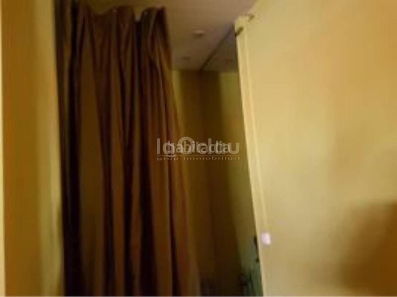 Foto 466b0f82-38ad-40f6-a84e-99a8ad82146a. Locale commerciale in Tona