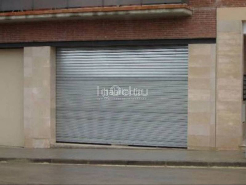 Foto e700ea16-fbb5-46ec-b72f-332073aafb18. Local comercial a Centelles