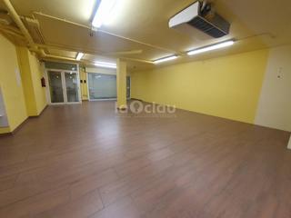 Local Comercial a Tona. Local comercial en venta