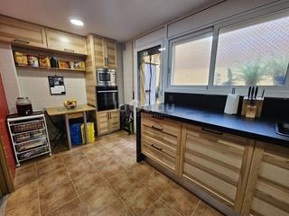 Maison jumelée à Tona. Oportunidad