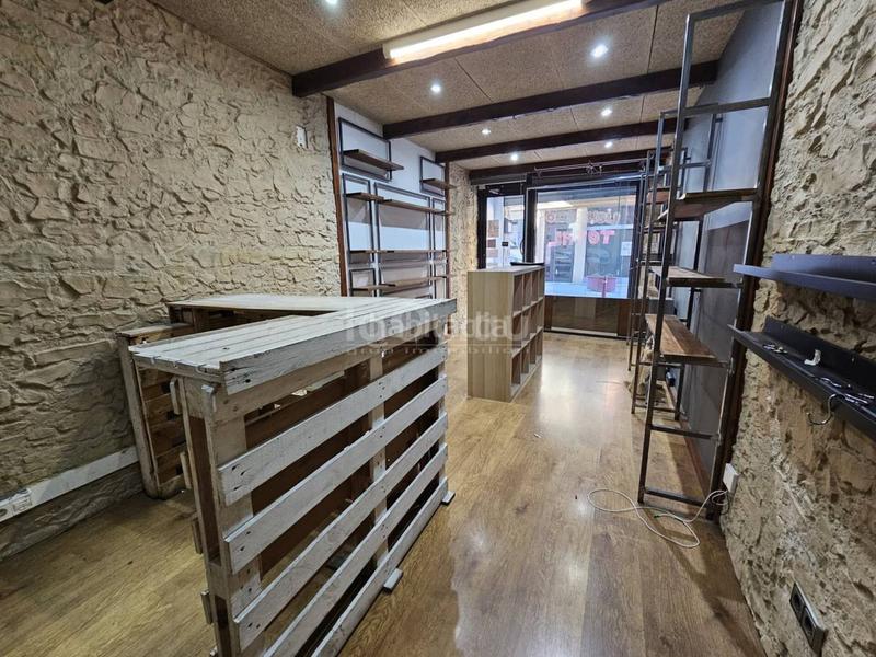 Foto 7dc79d8c-be7d-4a7e-9c60-0570f5b72c91. Rent business premise in major 57 in Tona