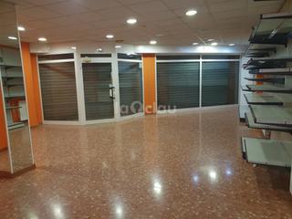 Local Comercial a Tona. Local comercial en venta