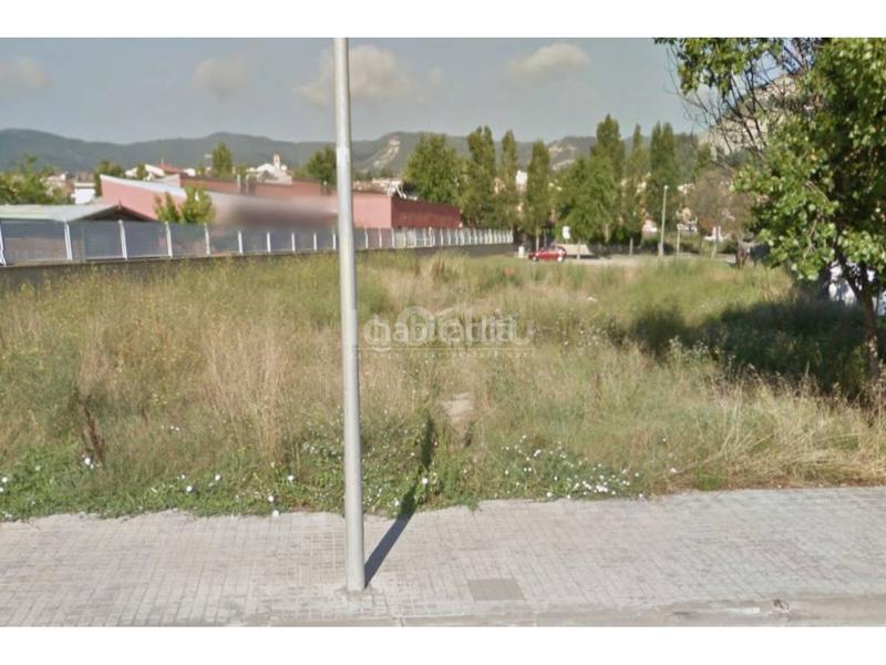 Foto 3432baac-6c7d-4e45-9d9b-0192a1d906ed. Solar industrial a Tona