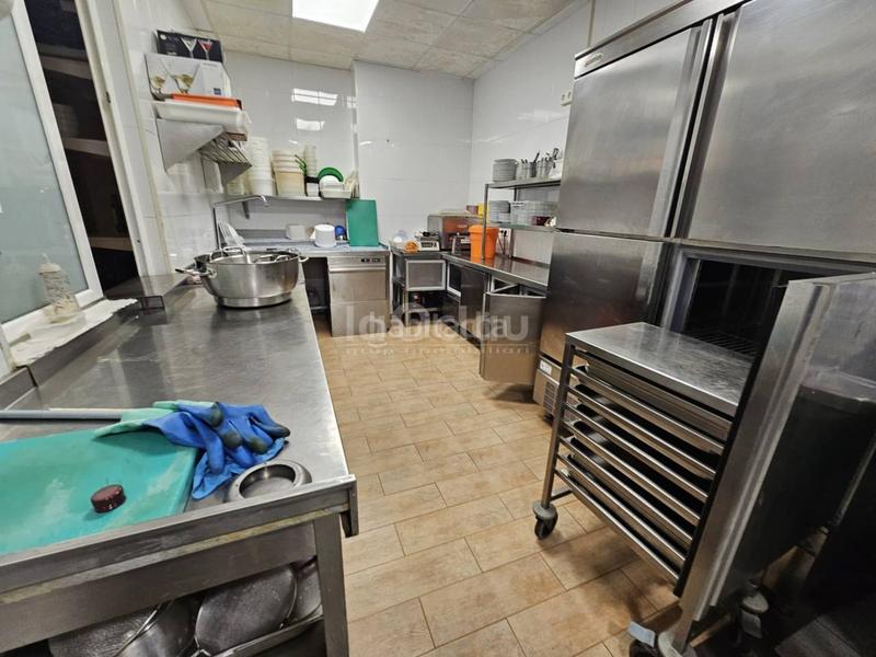 Foto ebf12396-32e3-4378-abfd-afad55e5e0db. Local comercial a Tona