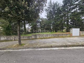 Terreny residencial  Doctor fleming. Solar en zona residencial la suissa de tona