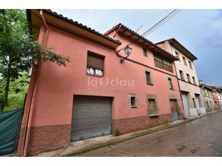 Casa  Calle puente. Venta de casa amplia y soleada en lesquirolsanta maria de corcó