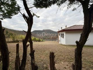 Xalet a Tavèrnoles. Chalet unifamiliar en venta en tavèrnoles
