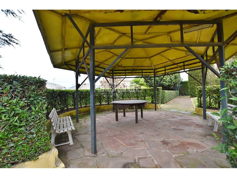 Foto 4161f47f-49fa-4e67-a6b3-8484ce8714f5. Casa amb aparcament a Roda de Ter