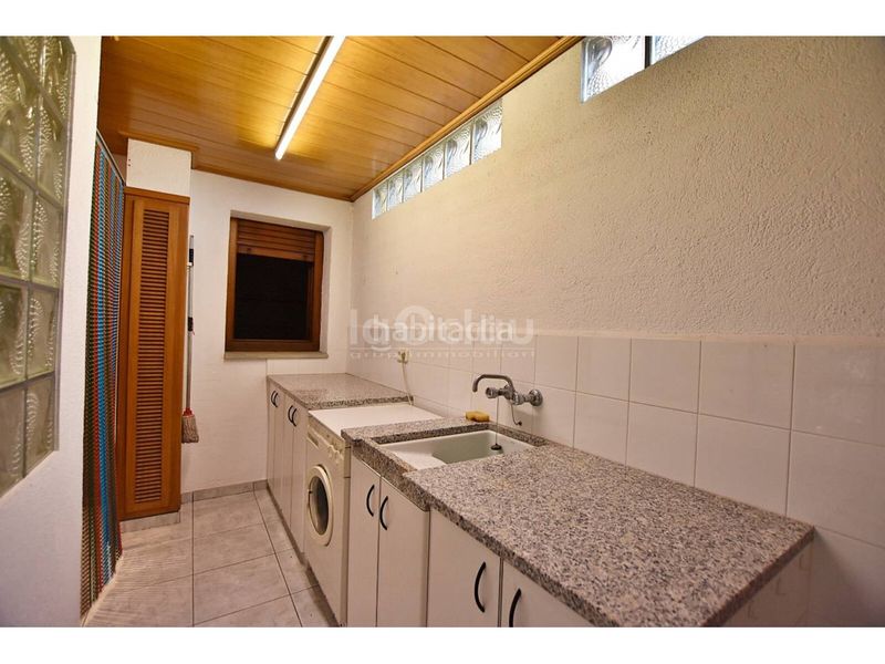 Foto 421c8289-bf16-439f-877e-46cd45b483e6. Casa amb aparcament a Roda de Ter