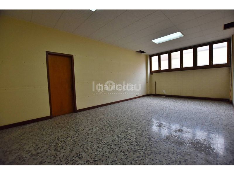 Foto 886b990c-541a-47fa-bb95-f53f042e6313. Casa amb aparcament a Roda de Ter