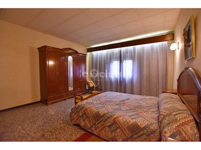 Foto 97d23439-b683-4726-bfdc-951a5caeb507. Casa amb aparcament a Roda de Ter