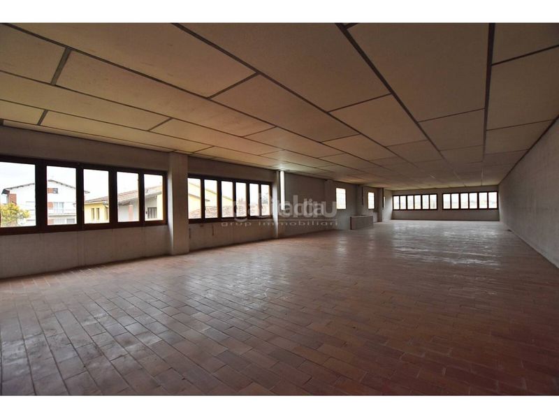 Foto b4c63750-3ac3-4d0a-bcde-f86341935835. Casa amb aparcament a Roda de Ter