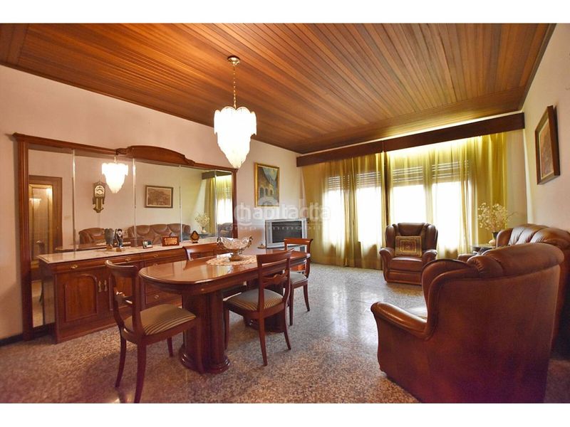 Foto cf0f94dd-b057-4b63-b390-1d6e7b29fd01. Casa amb aparcament a Roda de Ter