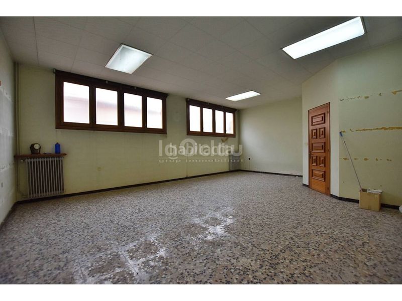 Foto e6171707-4339-403d-a914-e6c015ad5d25. Casa amb aparcament a Roda de Ter