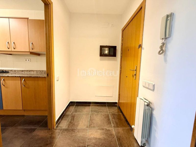 Foto 01386818-feee-45b0-9dc5-b1ac7c6d9907. Apartament amb calefacció aparcament a Caputxins-Ambulatori Vic