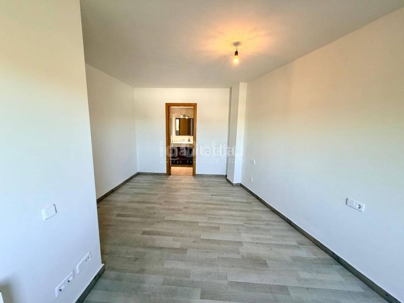 Foto 1fd76340-be5c-4619-a3e0-50fef50b3e7a. Apartament amb calefacció aparcament a Caputxins-Ambulatori Vic