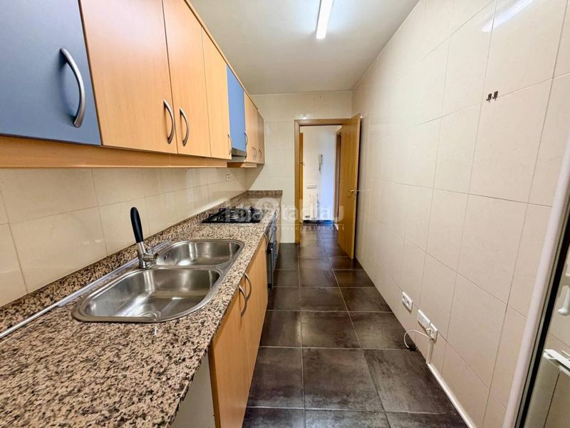 Foto 23d4ab43-67e6-4f37-90e3-7e17f6aaac22. Apartament amb calefacció aparcament a Caputxins-Ambulatori Vic