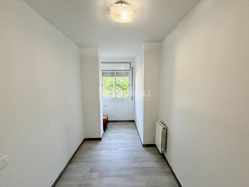 Foto 683827dd-73c8-4fdd-a86e-7c75cfead1eb. Apartament amb calefacció aparcament a Caputxins-Ambulatori Vic