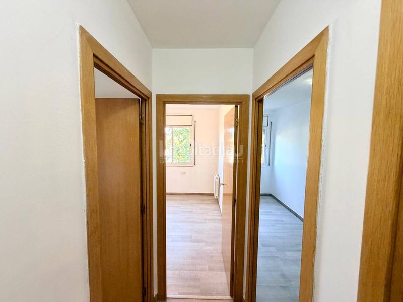 Foto dfec299f-842e-40ec-8f9f-acb8b79a66a2. Apartament amb calefacció aparcament a Caputxins-Ambulatori Vic