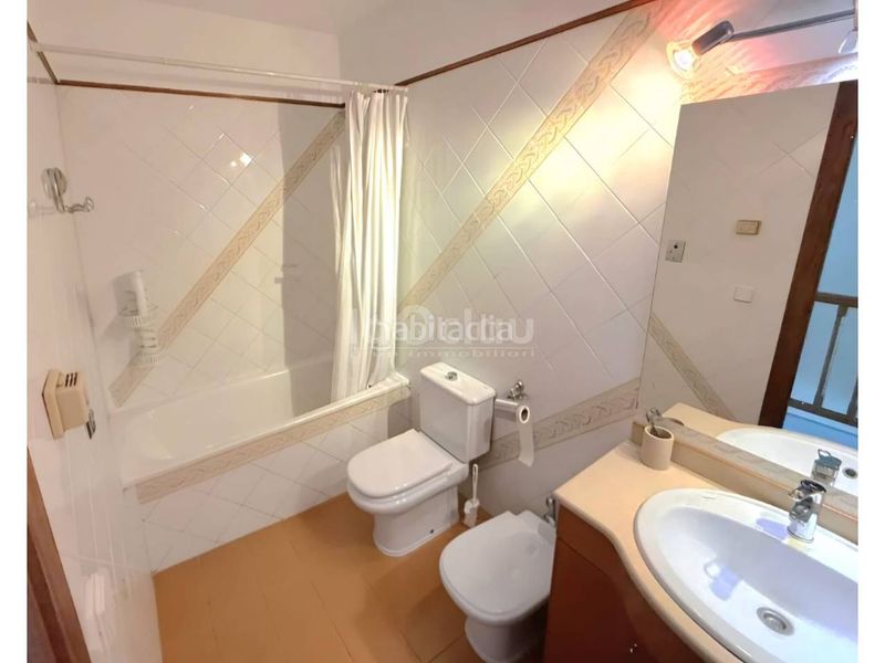 Foto 0fe96a9b-0b3f-469f-b4de-e28e7e7f12f4. Casa amb calefacció aparcament a Santa Eulàlia de Ronçana