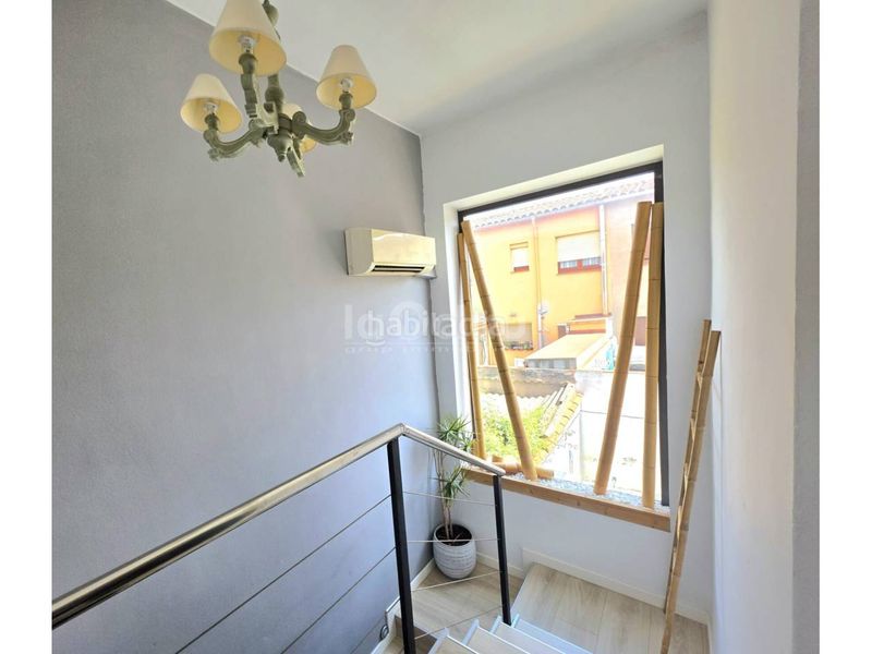Foto a94339f6-bf89-487c-b6ae-1c7bd8539a45. Casa adossada amb calefacció piscina a Seva