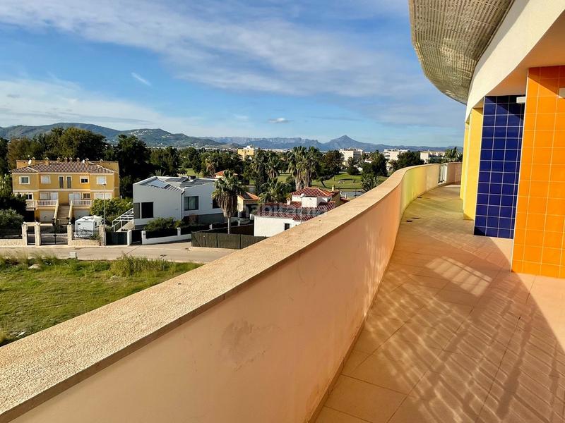 Foto 0b60bbdd-ba9d-4495-b749-02fd5f007791. Ático en urbanizacion Oliva nova 1 2 atico duplex nova, playa y golfpara disfrutar en Oliva