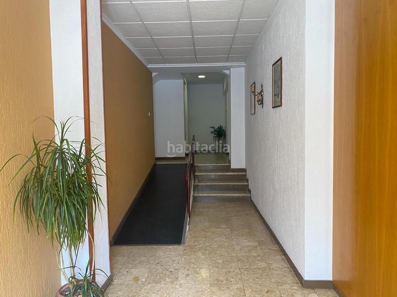 Foto c078f8f0-f313-4d46-91af-bf1675fd77bc. Piso amplio piso con ascensor, luminoso en Oliva pueblo Oliva