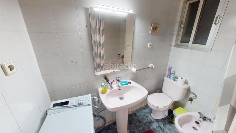 Foto 6d4b11ac-c624-42e8-9ffc-3c0f3eb2a602. Piso en calle conde de Oliva 1 tu próximo hogar lleno de luz y comodidad situado en una 3 planta sin ascensor. en Oliva