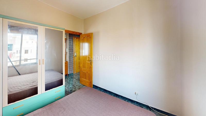 Foto bf773f88-4d98-40b8-ba28-5e6c037be1af. Piso en calle conde de Oliva 1 tu próximo hogar lleno de luz y comodidad situado en una 3 planta sin ascensor. en Oliva