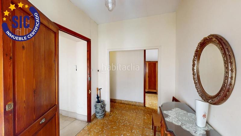 Foto 6598682c-f380-424b-93a9-78532c09b704. Casa in avenida loygorri 8 in Oliva pueblo Oliva