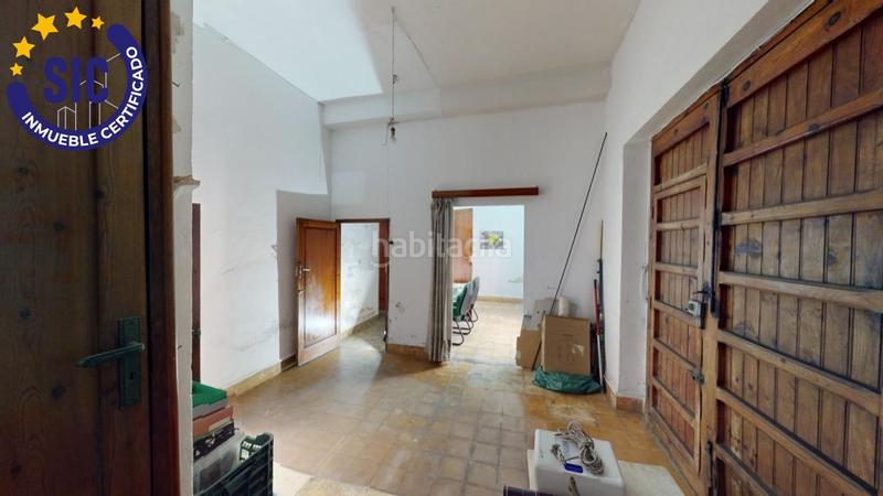 Foto 672ca55d-68c9-4546-a087-e3b3366b9668. Casa in avenida loygorri 8 in Oliva pueblo Oliva