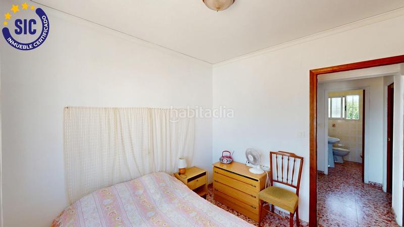 Foto 545890d0-f0fb-4804-9689-f50aa8445085. Chalet en calle faig 16 chalet en playa sector 19 en Oliva