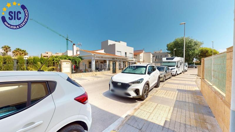 Foto 930058af-b7a4-490b-88c0-600f114571d2. Chalet en calle faig 16 chalet en playa sector 19 en Oliva