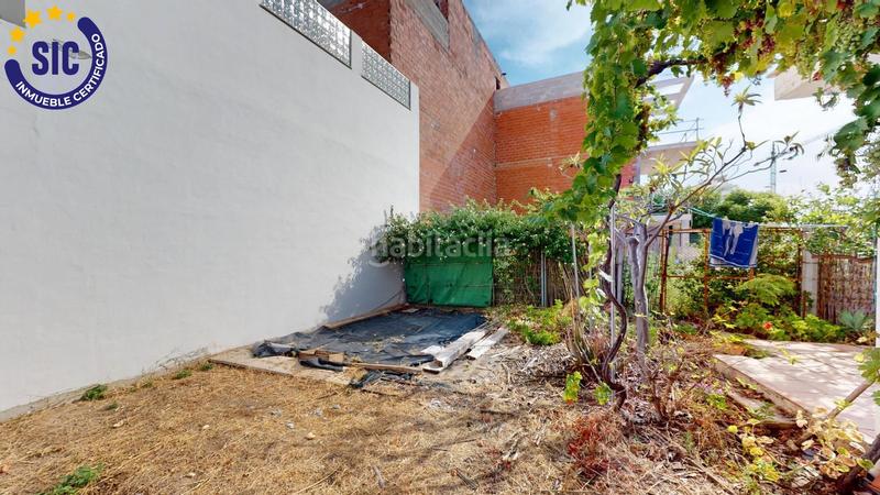 Foto afa86f7d-60fd-4476-ae65-debea5237b00. Chalet en calle faig 16 chalet en playa sector 19 en Oliva
