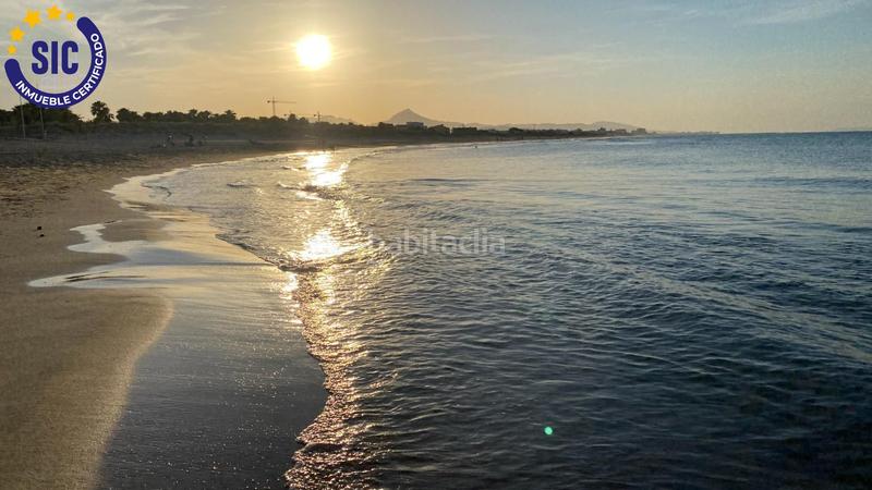 Foto d02bad97-fc2b-4f5e-942c-25229a31582a. Chalet en calle faig 16 chalet en playa sector 19 en Oliva