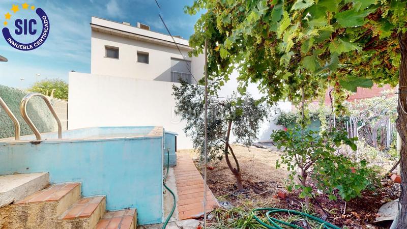 Foto e93d8493-521c-4f53-986b-06e28eefebdb. Chalet en calle faig 16 chalet en playa sector 19 en Oliva