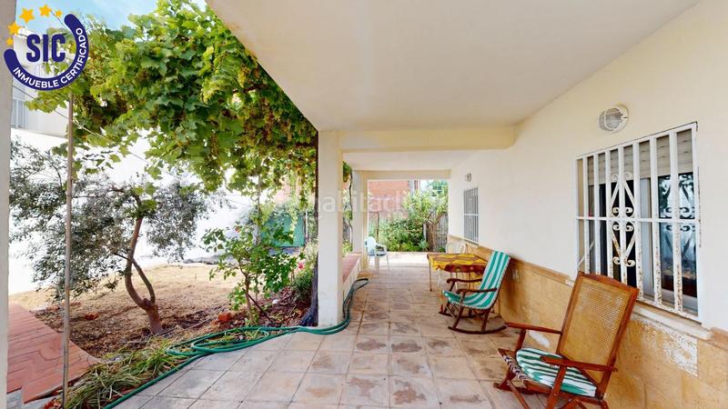 Foto f199cfe0-d76d-4cc8-836a-dfcecbecf319. Chalet en calle faig 16 chalet en playa sector 19 en Oliva