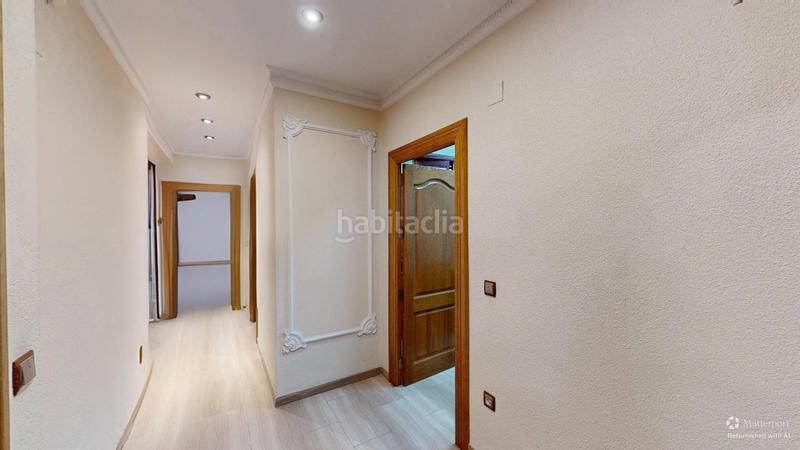 Foto 5c547740-3633-49eb-996d-a9aa8b67f4b3. Pis a Oliva pueblo Oliva