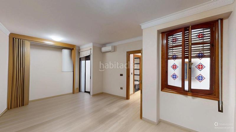 Foto 60cab495-9f68-4879-9858-41d9ce834ff8. Pis a Oliva pueblo Oliva