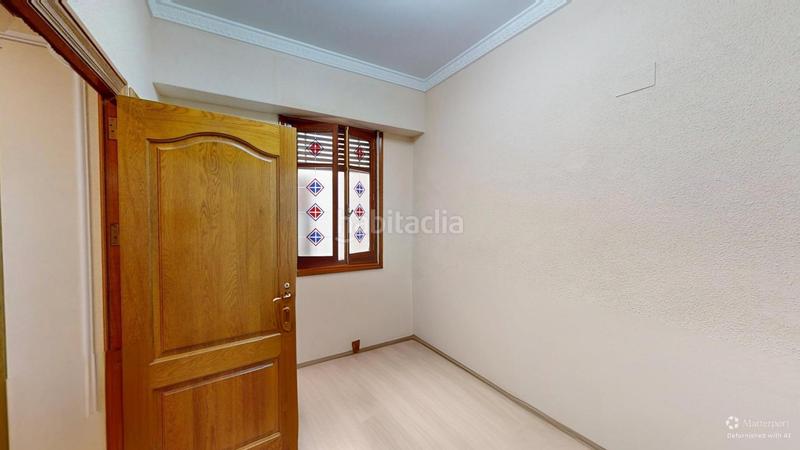 Foto 8c5dfc48-b262-46af-b782-ee88f3319e0c. Pis a Oliva pueblo Oliva