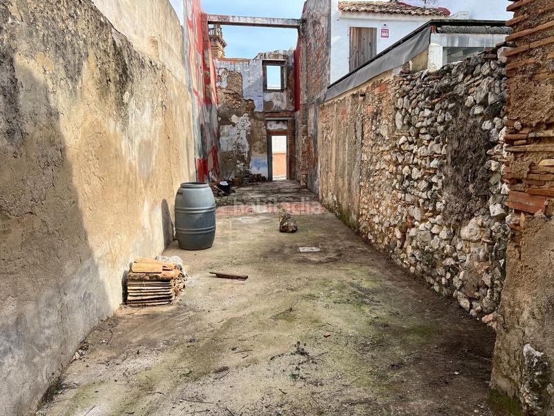 Foto ba75192d-5ab1-478a-99b4-7d426a7873dd. Terreny residencial a calle de san sebastiá 21 a Oliva