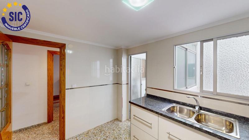 Foto ce0d9ab3-ab2b-46bc-ae25-aa3098cddb90. Appartamento in calle walt disney 12 in Oliva pueblo Oliva